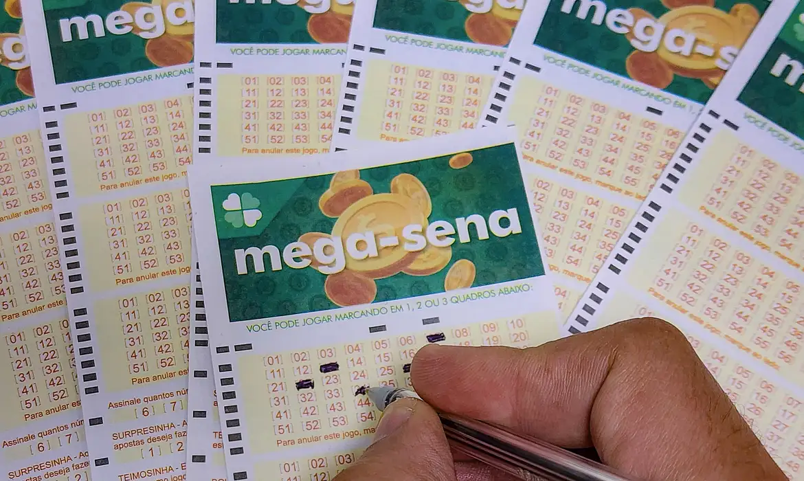 Leia mais sobre o artigo Mega-Sena acumula e prêmio principal vai para R$ 55 milhões