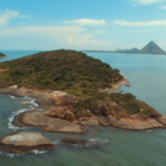Piúma está entre os 10 destinos turísticos em ascensão no Brasil, segundo o Airbnb