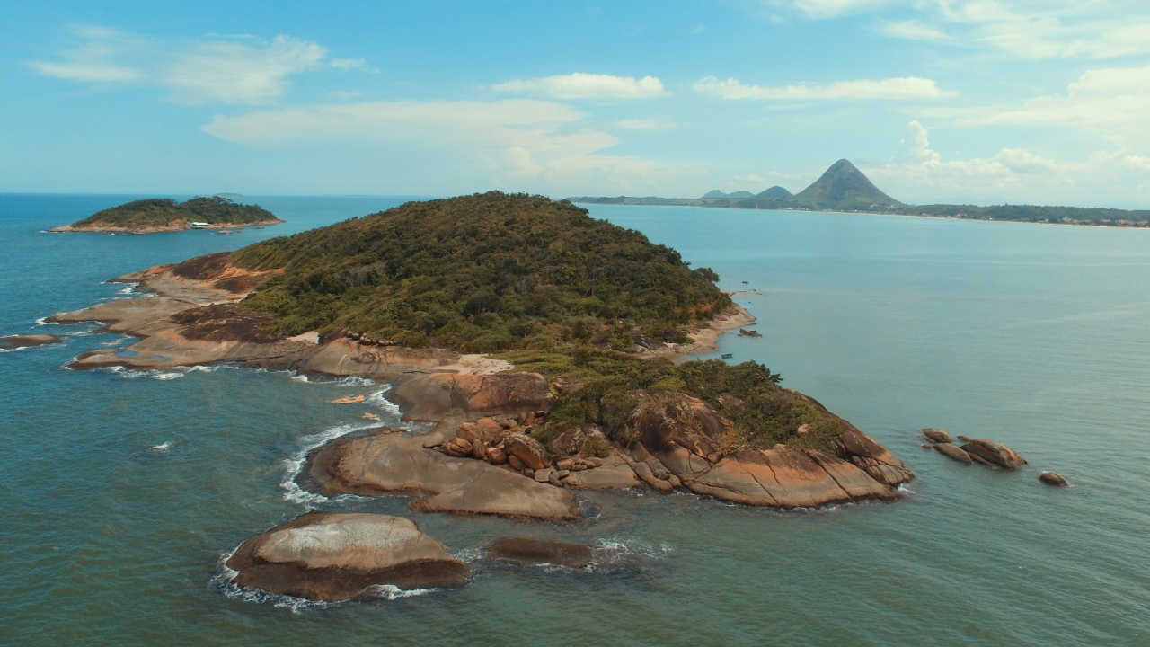 Leia mais sobre o artigo Piúma está entre os 10 destinos turísticos em ascensão no Brasil, segundo o Airbnb